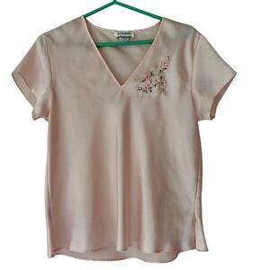 Etienne satin embroidered flowers short sleeve top feminine romantic coquette M